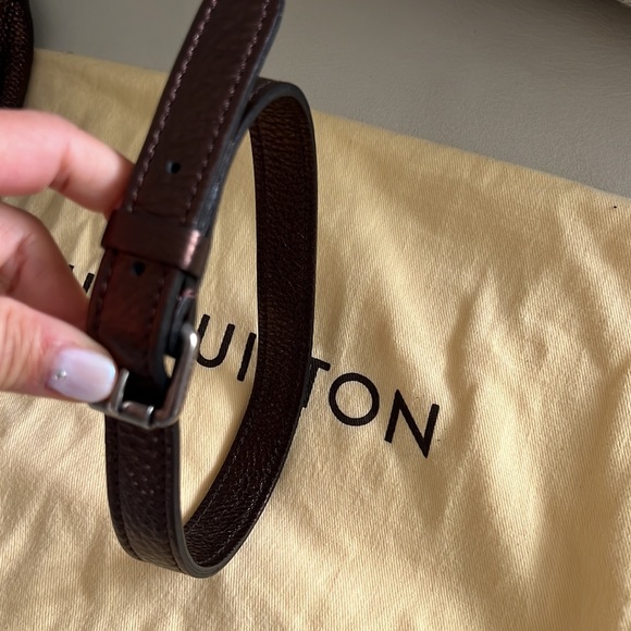 Louis Vuitton Mahina XS Shoulder Bag Mordre - Picture 15 of 16